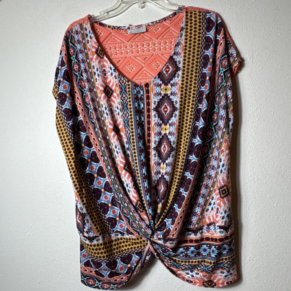 Bobbie Brooks Plus Size 2X Boho Geometric Print Crochet Lace Twist Front Top